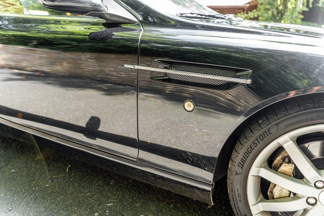 2005 Aston Martin DB9 - Image 14 of 31