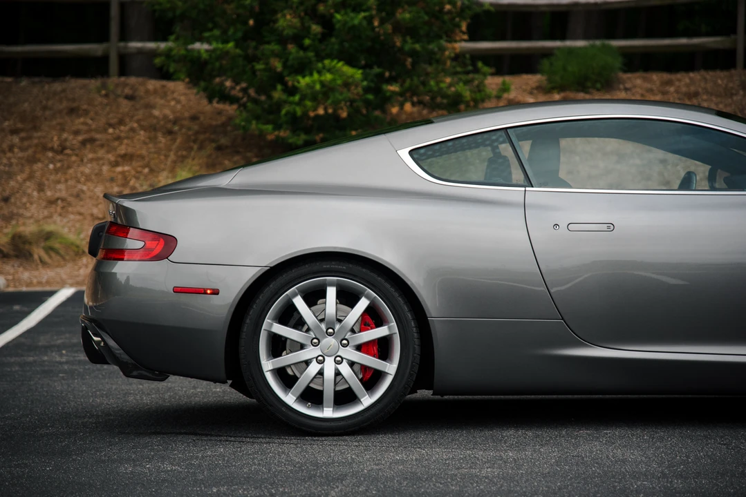 2005 Aston Martin DB9 - Image 22 of 31