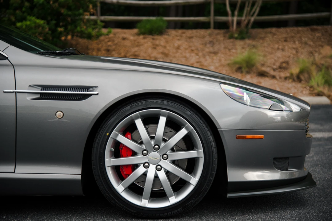 2005 Aston Martin DB9 - Image 24 of 31