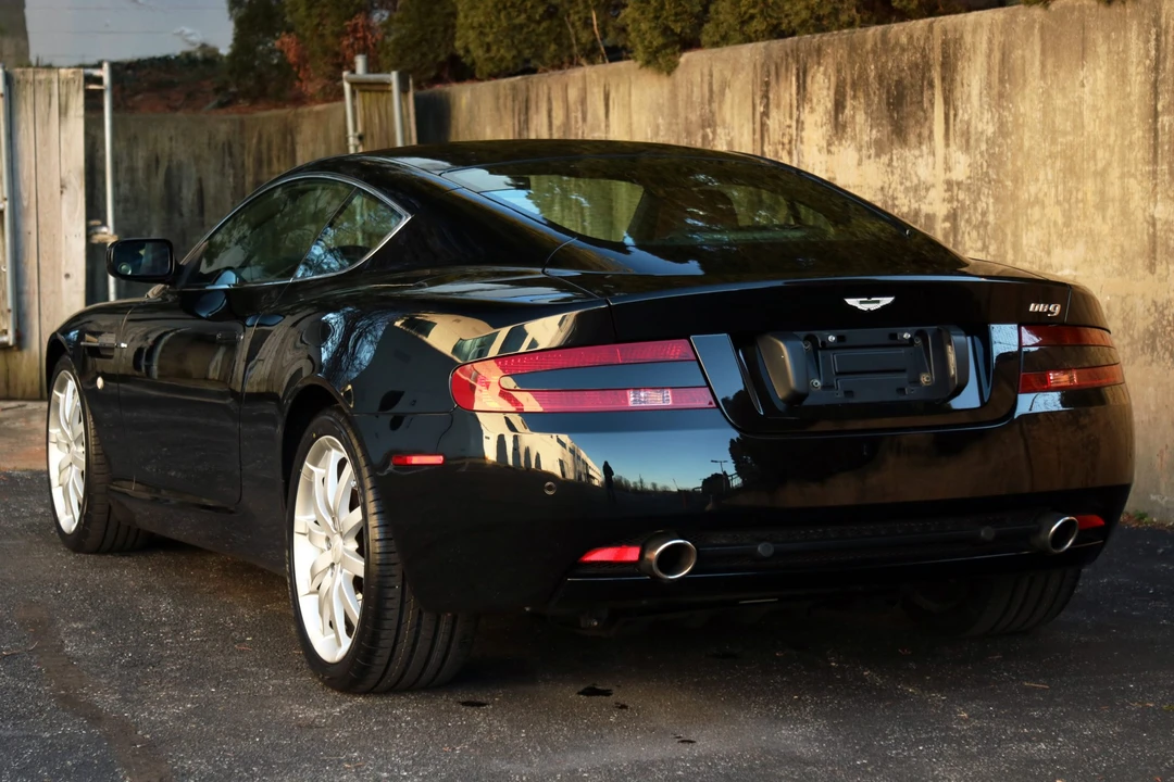 2005 Aston Martin DB9 - Image 11 of 31