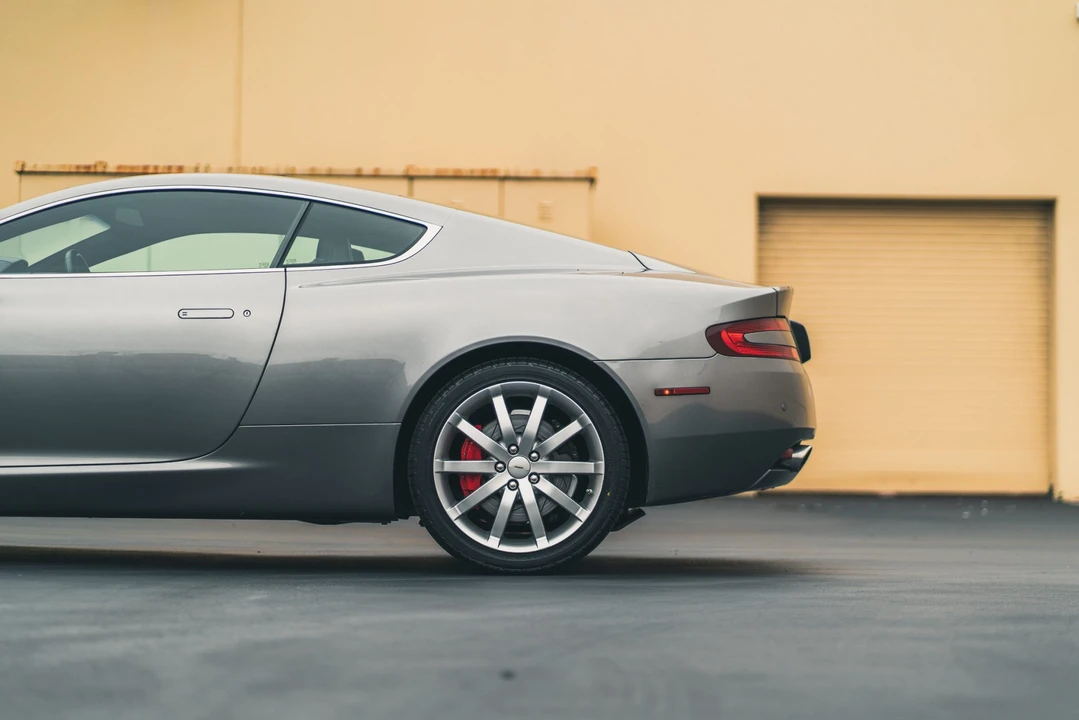 2005 Aston Martin DB9 - Image 26 of 31