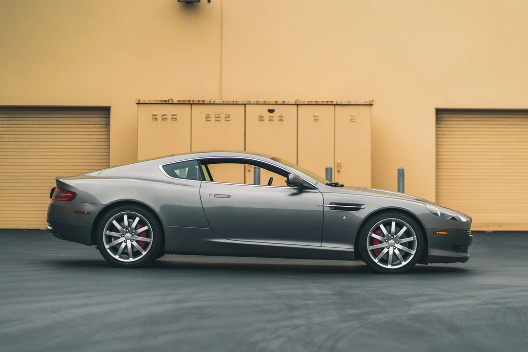 2005 Aston Martin DB9 - Image 13 of 31