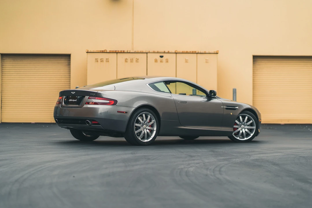 2005 Aston Martin DB9 - Image 11 of 31