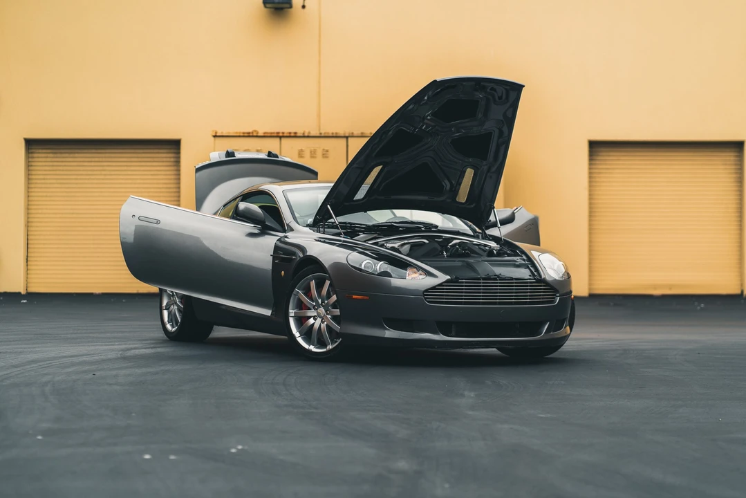 2005 Aston Martin DB9 - Image 24 of 31