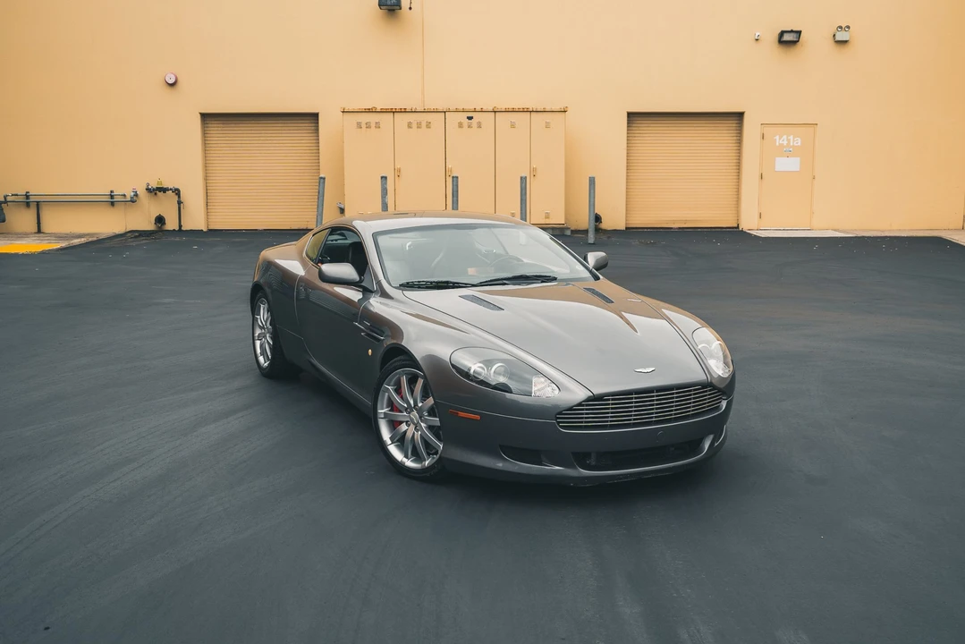 2005 Aston Martin DB9 - Image 16 of 31