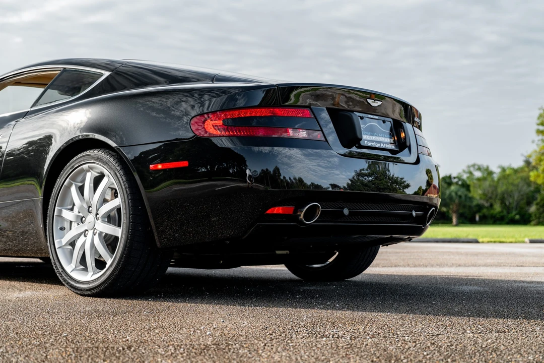 2005 Aston Martin DB9 - Image 17 of 31