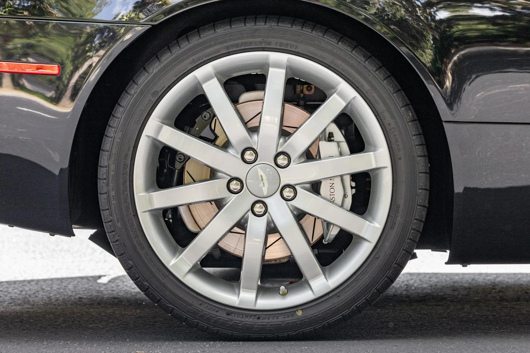 2005 Aston Martin DB9 - Image 31 of 31