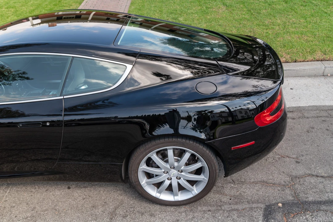 2005 Aston Martin DB9 - Image 22 of 31