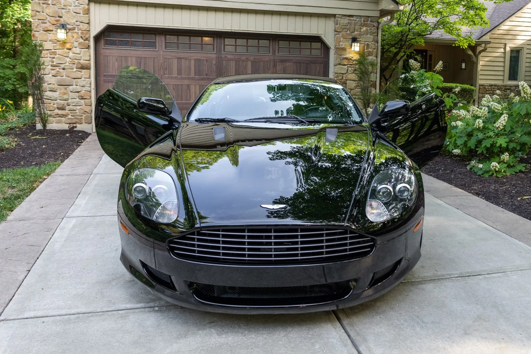 2005 Aston Martin DB9 - Image 11 of 31