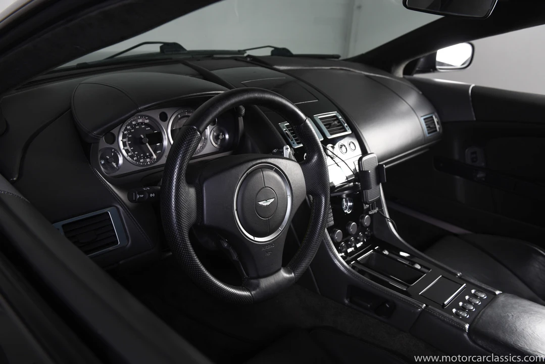 2005 Aston Martin DB9 - Image 19 of 31