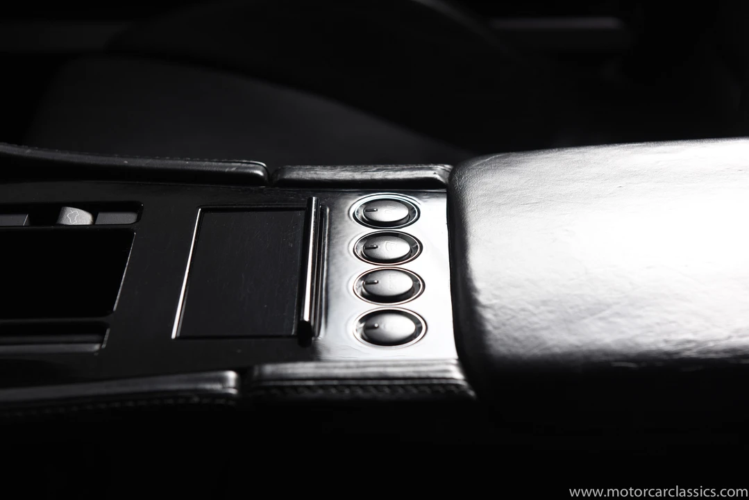 2005 Aston Martin DB9 - Image 27 of 31