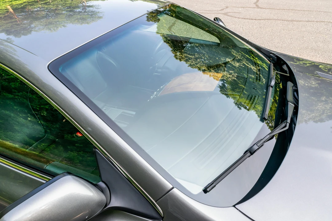 2005 Aston Martin DB9 - Image 29 of 31