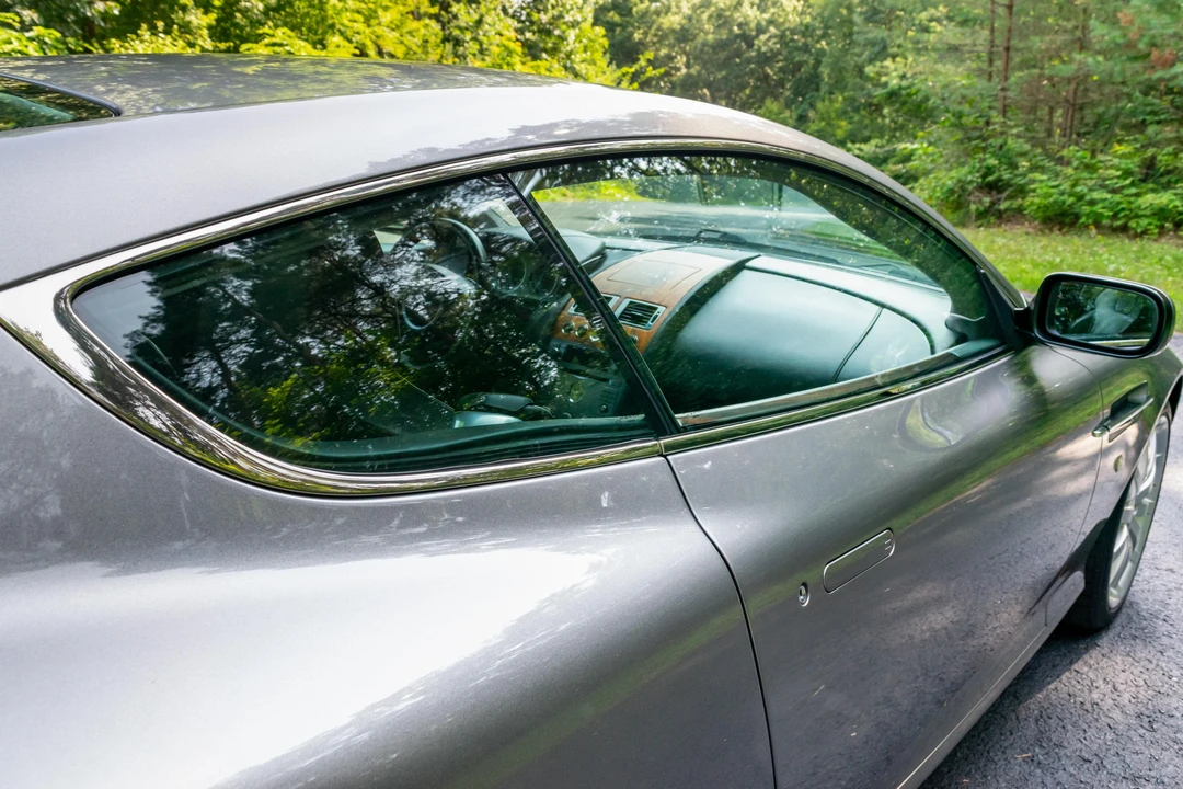 2005 Aston Martin DB9 - Image 27 of 31