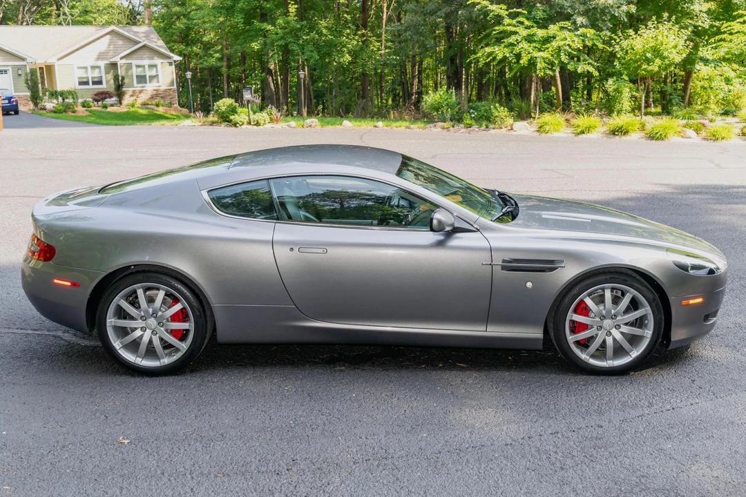 2005 Aston Martin DB9 - Image 3 of 31