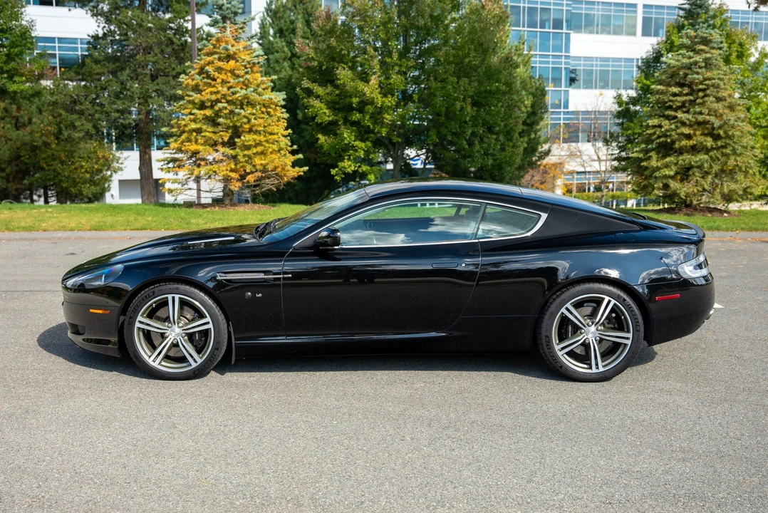 2005 Aston Martin DB9 - Image 29 of 31