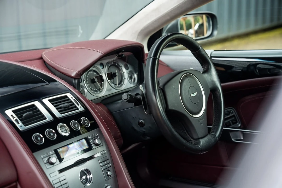 2005 Aston Martin DB9 - Image 11 of 30