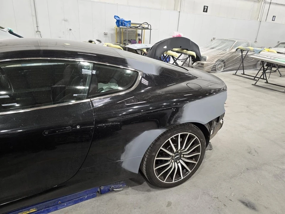 2005 Aston Martin DB9 - Image 14 of 30