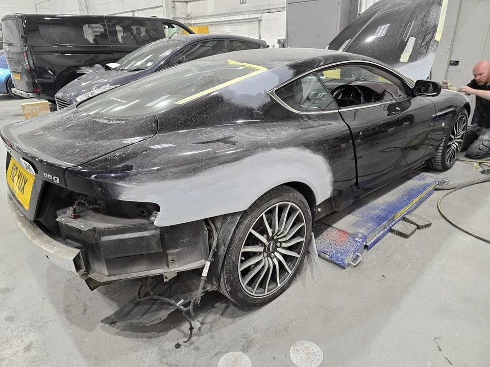 2005 Aston Martin DB9 - Image 15 of 30