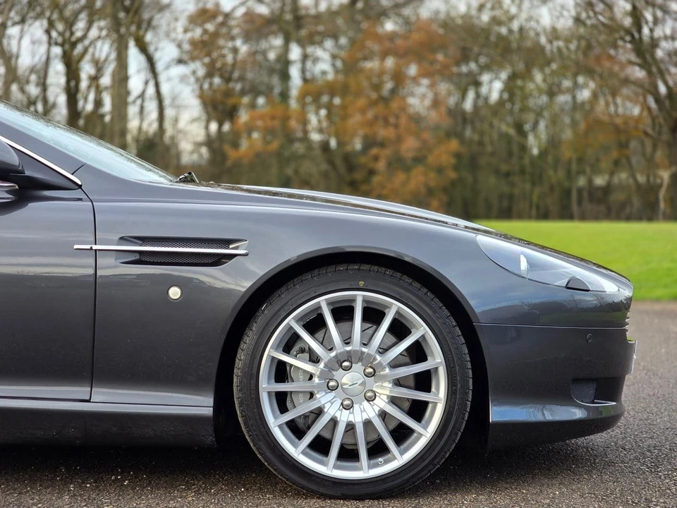 2005 Aston Martin DB9 - Image 19 of 30