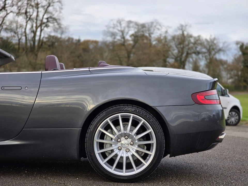 2005 Aston Martin DB9 - Image 21 of 30