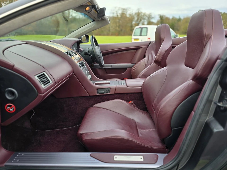 2005 Aston Martin DB9 - Image 24 of 30