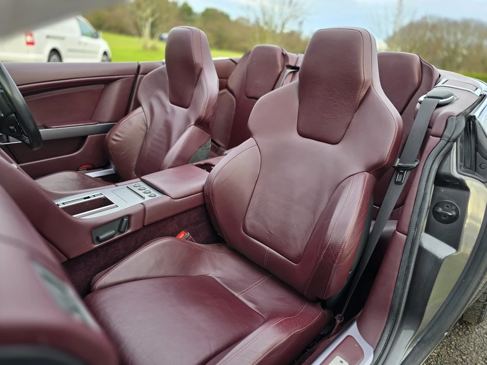 2005 Aston Martin DB9 - Image 25 of 30