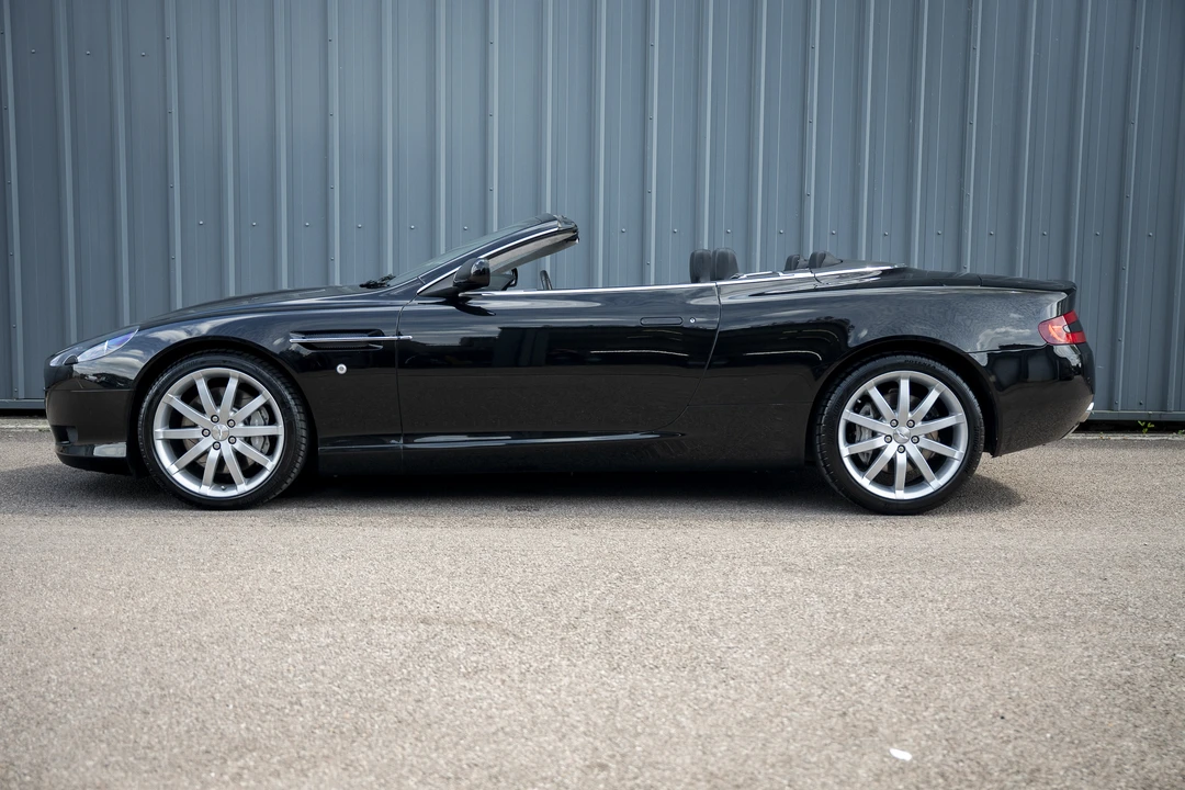 2005 Aston Martin DB9 - Image 17 of 31