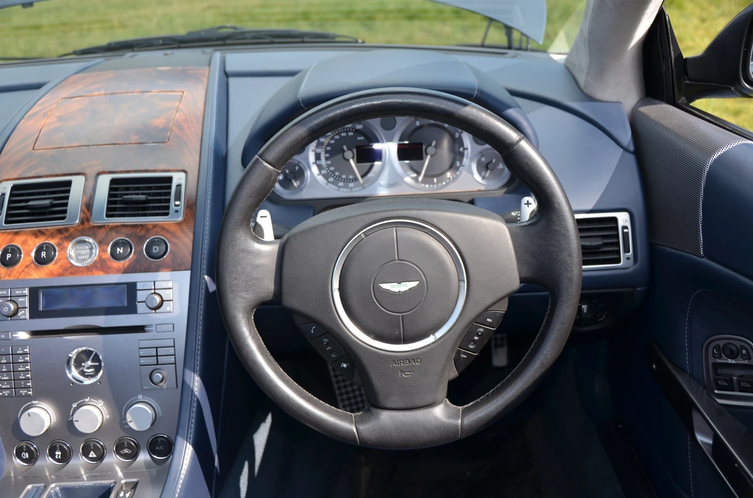 2005 Aston Martin DB9 - Image 8 of 9