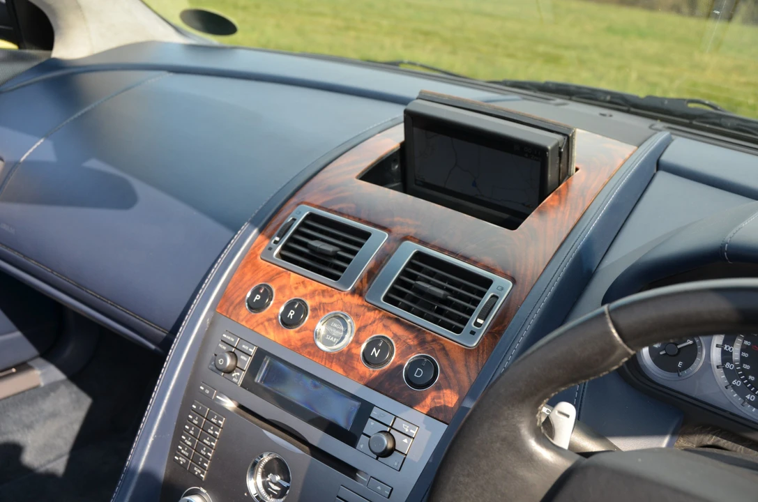 2005 Aston Martin DB9 - Image 3 of 9