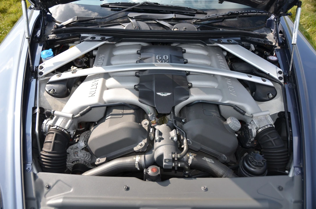 2005 Aston Martin DB9 - Image 6 of 9