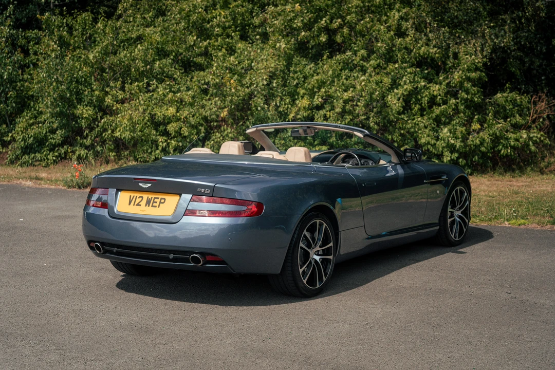 2005 Aston Martin DB9 - Image 12 of 31