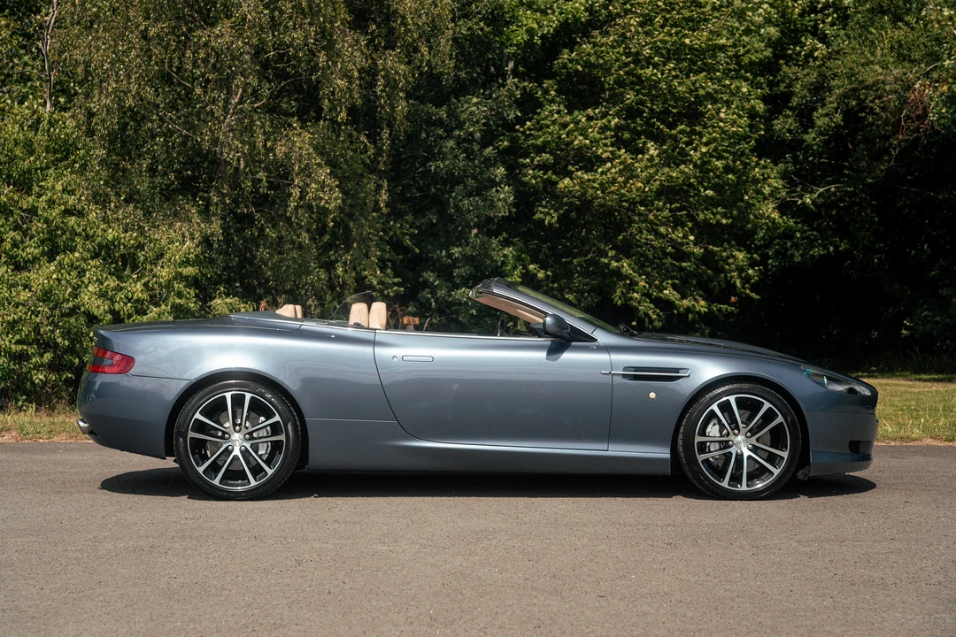 2005 Aston Martin DB9 - Image 4 of 31