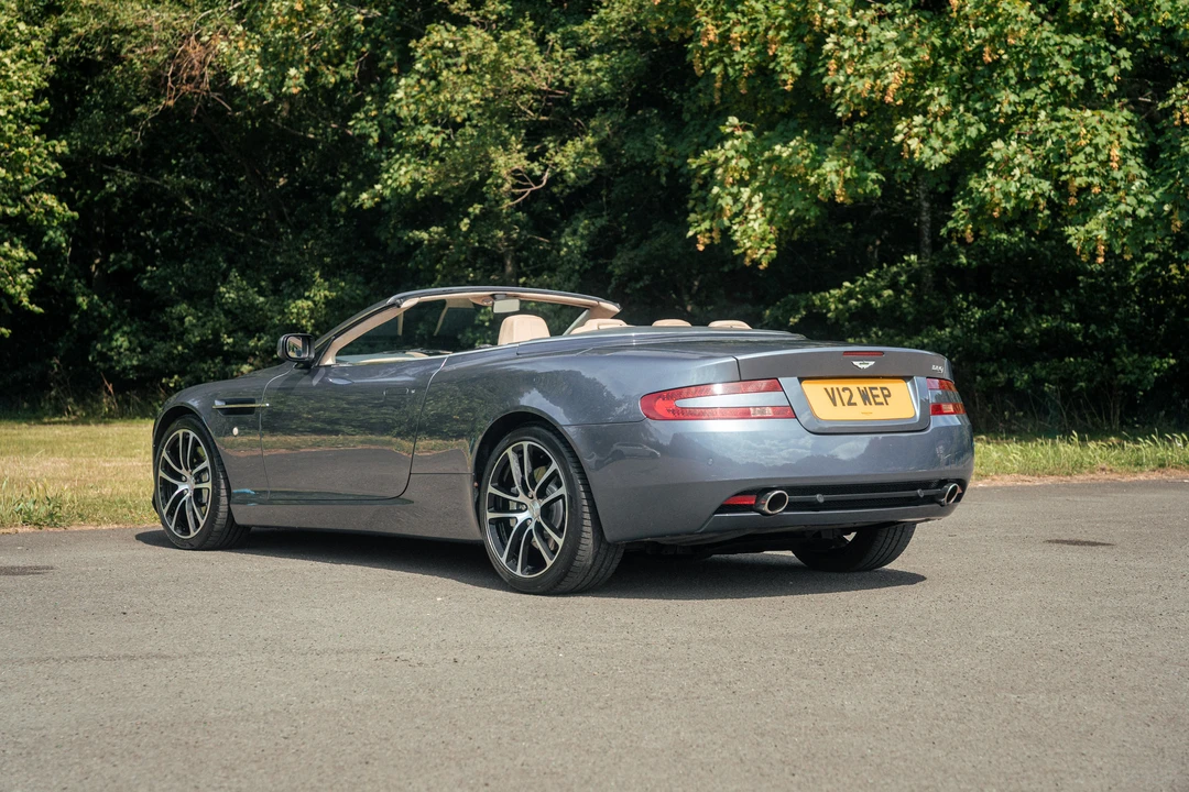 2005 Aston Martin DB9 - Image 18 of 31