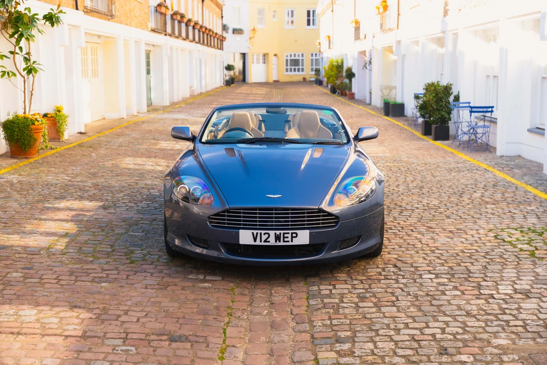 2005 Aston Martin DB9 - Image 9 of 31