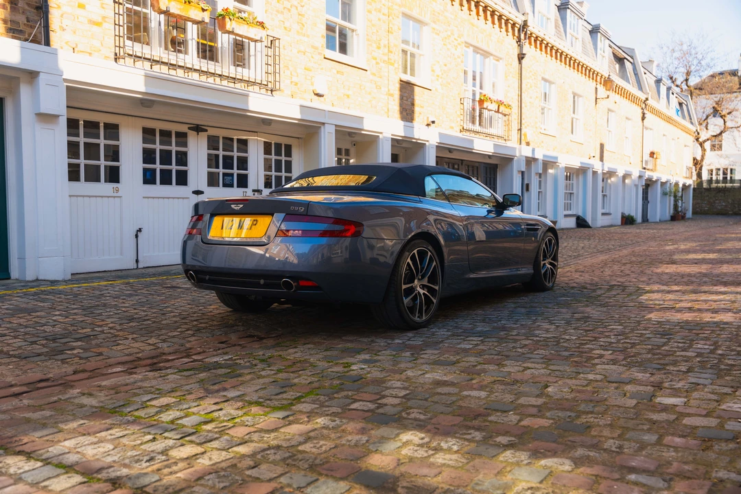 2005 Aston Martin DB9 - Image 25 of 31