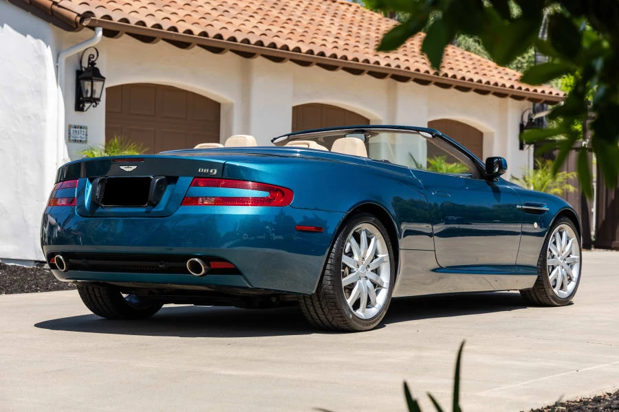 2005 Aston Martin DB9 - Image 19 of 30