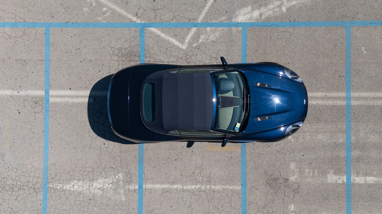 2005 Aston Martin DB9 - Image 21 of 31