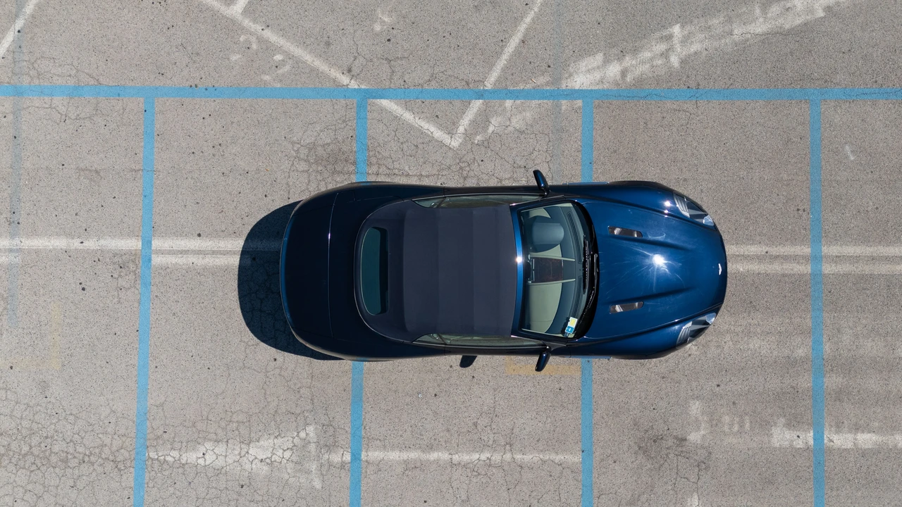 2005 Aston Martin DB9 - Image 22 of 31