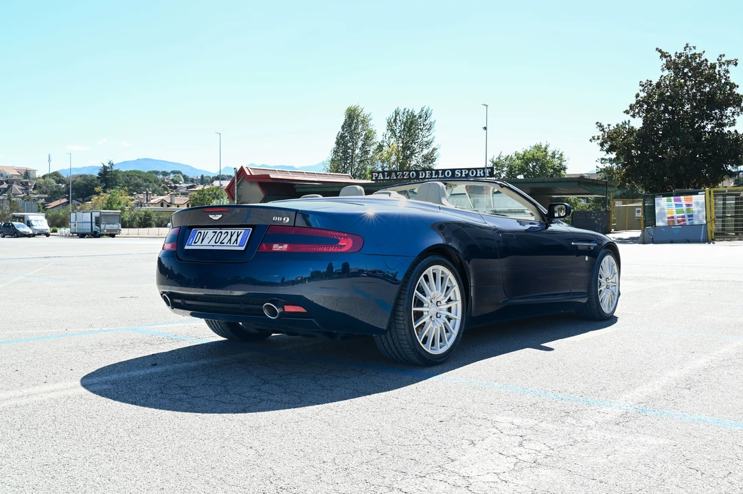2005 Aston Martin DB9 - Image 5 of 31