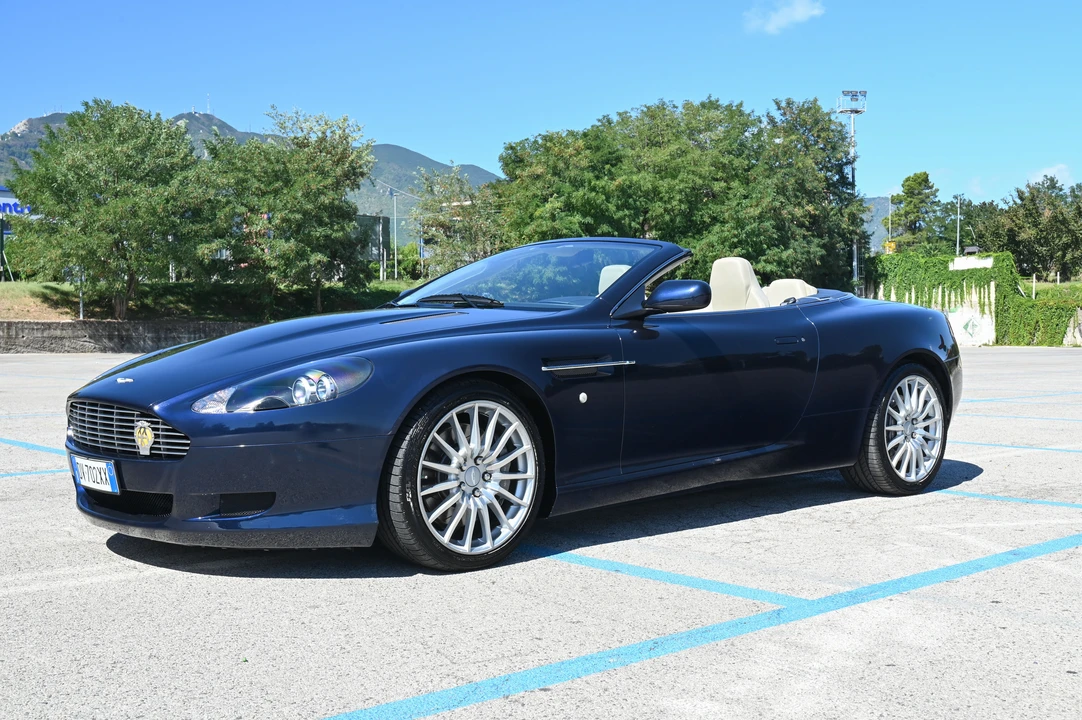 2005 Aston Martin DB9 - Image 9 of 31