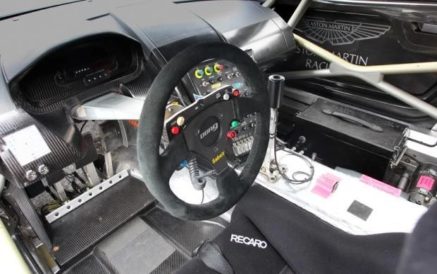2005 Aston Martin DB9 - Image 7 of 12