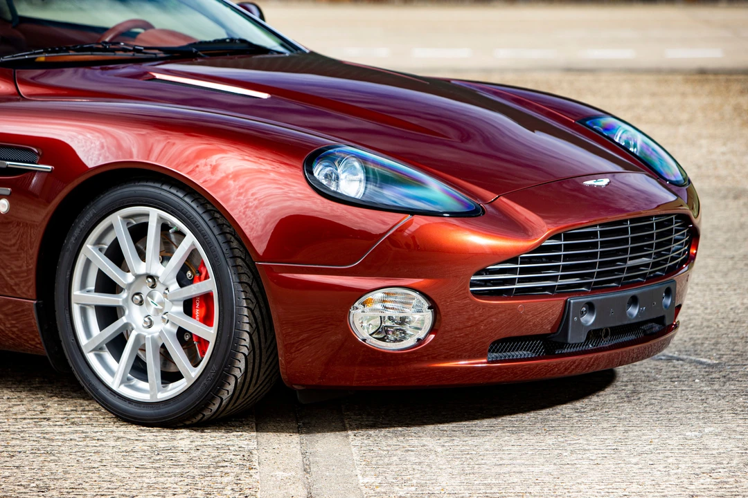 2005 Aston Martin Vanquish 1st Gen - Image 24 of 31