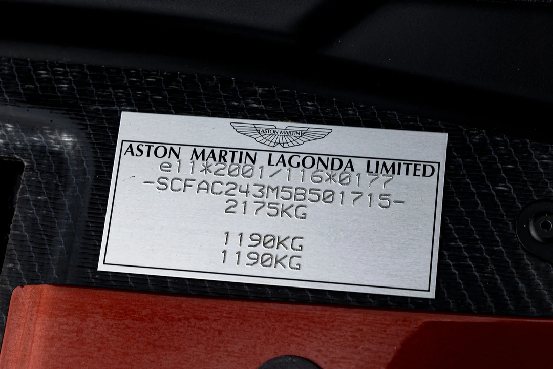 2005 Aston Martin Vanquish 1st Gen - Image 22 of 31