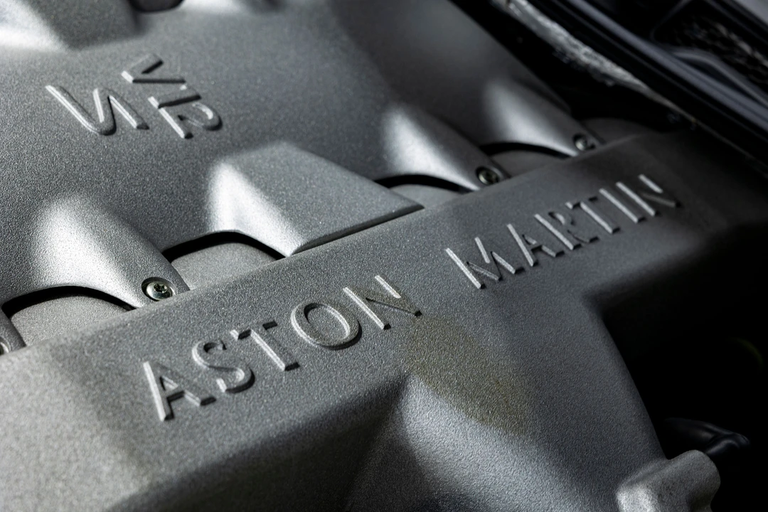 2005 Aston Martin Vanquish 1st Gen - Image 19 of 31