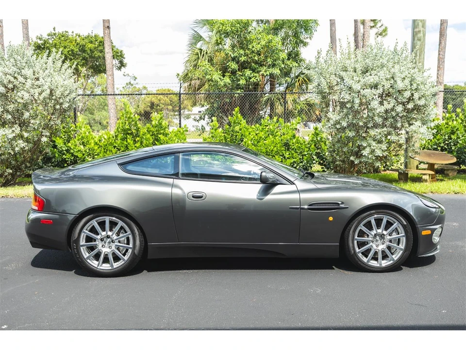 2005 Aston Martin Vanquish S 1st Gen - Image 12 of 31