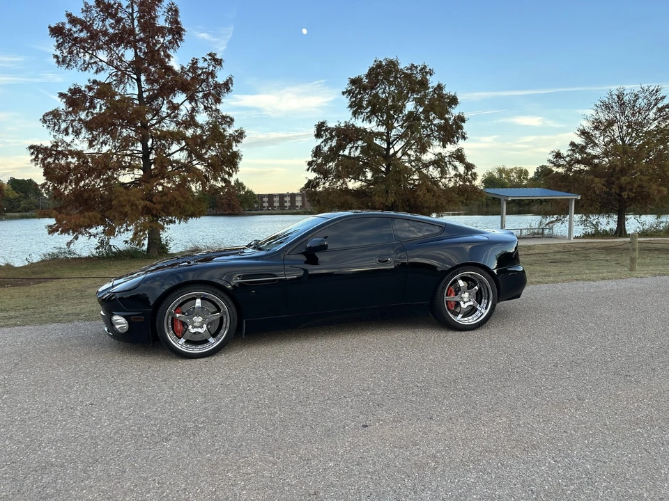 2005 Aston Martin Vanquish 1st Gen - Image 2 of 31