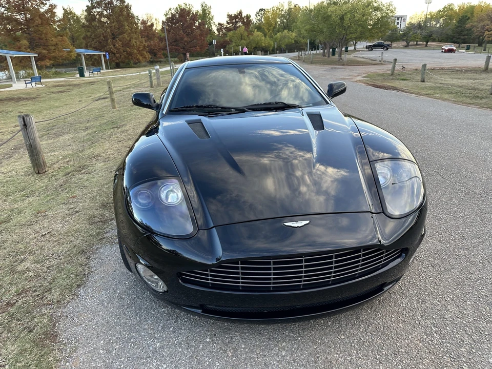 2005 Aston Martin Vanquish 1st Gen - Image 11 of 31