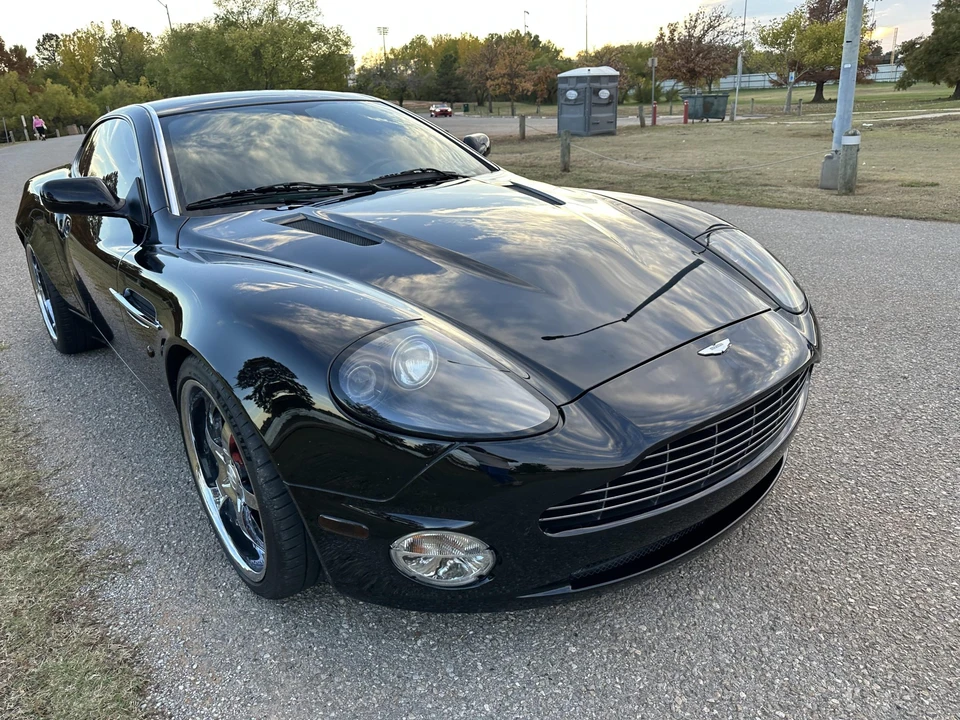 2005 Aston Martin Vanquish 1st Gen - Image 13 of 31