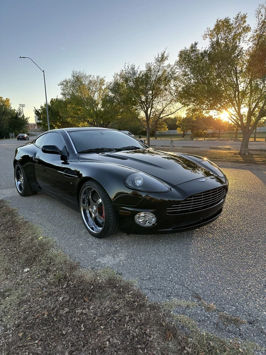 2005 Aston Martin Vanquish 1st Gen - Image 14 of 31