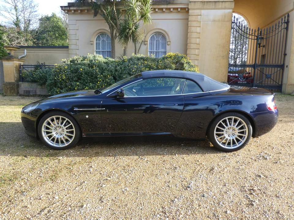 2005 Aston Martin DB9 - Image 17 of 30